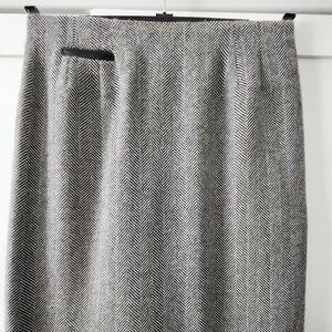 TALBOTS Pencil skirt - 100 % wool - Herringbone Pattern - Size 10 PETITES